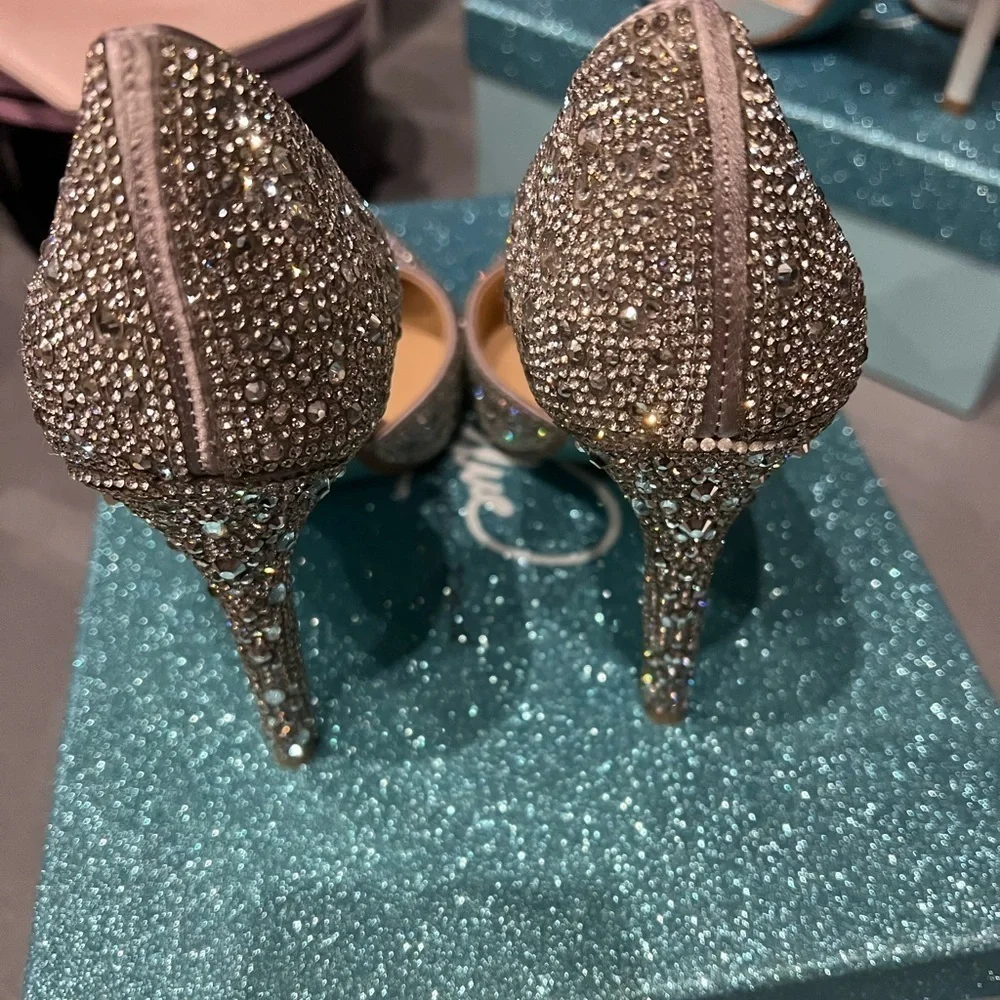 BETSEY JOHNSON SHARY PUMP